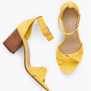 NWOT Sold Out - Twist Strap Sandals Sz 7.5!